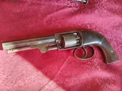 Макет ммг револьвер морской Петтенгилла