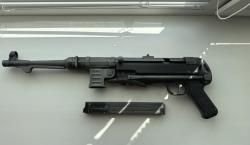 Макет MP-40 Denix
