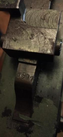 Макет пулемета Максим (1935г)на универсальном станке Владимирова ( зенитно-пехотный)