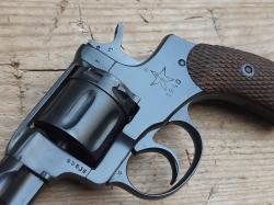 Макет револьвера Наган 1940 года выпуска ЗиД новый, в отличном состоянии.