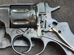Револьвер Наган 1932 года выпуска "V"-целик. "Три в одном" Расширенная комплектация, новый с паспортом.