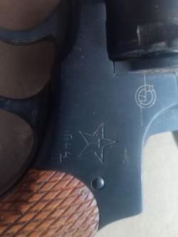 Макет револьвера системы Наган 1895. Сигнальный револьвер БЛЕФ НАГАН -С 1944 гв