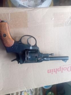 Макет револьвера системы Наган 1895. Сигнальный револьвер БЛЕФ НАГАН -С 1944 гв