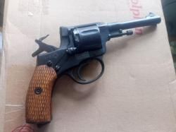 Макет револьвера системы Наган 1895. Сигнальный револьвер БЛЕФ НАГАН -С 1944 гв