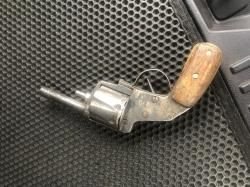 Макет револьвера 