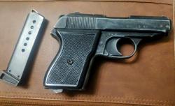 Me 8 police 8mm k (italy)