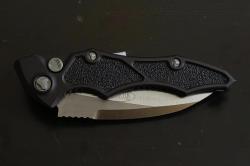 Microtech Kestrel