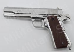 Миниатюрный макет Colt M1911A1 в масштабе 1:2.05