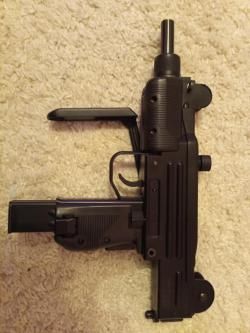 МиниУЗИ глетчер