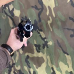 Охолощенный револьвер Таурус
