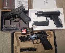 АК-74 АКСУ СВД Винторез Beretta 1911 Luger P08 Glock 17 SIG Sauer Desert Eagle Dan Wesson 