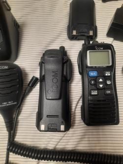 Морская рация icom IC-M73