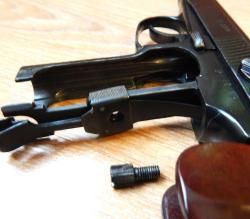 МР-654К из боевого. В тюнинге. С комплектом. Ковка. В идеале. 32 серия. СССР. С кобурой.