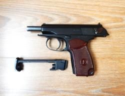 МР-654К из боевого. В тюнинге. С комплектом. Ковка. В идеале. 32 серия. СССР. С кобурой.