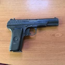 МР-81, ТТ - газовый с возможностью стрельбы резиновой пулей 