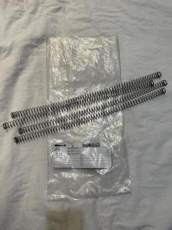 ЗИП Benelli / Мушки Benelli  / возвратная пружина Benelli / газ. Двигатель Argo - E. 