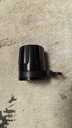 На МР-155 комплектующие - приклад , цевьё , трубка магазина , гайка .