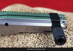 На RUGER 10/22 - рукоятки перезарядки, магазин релиз, ударник, экстрактор, авто болт релиз