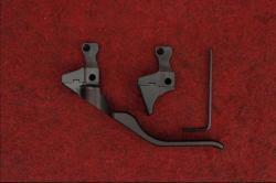 На RUGER 10/22 - рукоятки перезарядки, магазин релиз, ударник, экстрактор, авто болт релиз