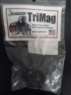 На RUGER 10/22 рукоятки перезарядки, планки, магазин релиз, Quad Rail + магазины 22lr