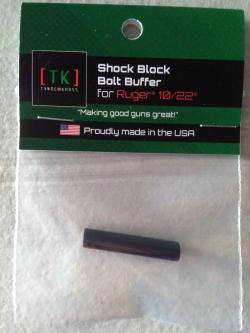 На RUGER 10/22 рукоятки перезарядки, планки, магазин релиз, Quad Rail + магазины 22lr