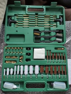 Набор для чистки оружия 58 предметов в кейсе