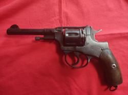 Наган - 1905 г.в. под жевело.