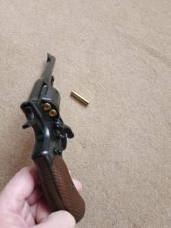 Наган  пневматика NGT Gletcher , 4,5 мм, СО 2 новый.