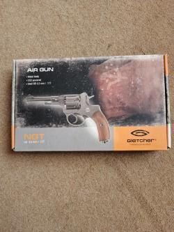 Наган  пневматика NGT Gletcher , 4,5 мм, СО 2 новый.