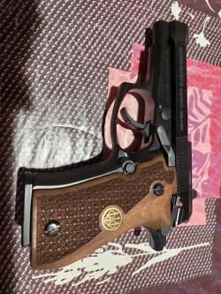 Накладки на Beretta M84FS