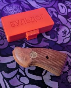 Накладки на Бульдог Курс.