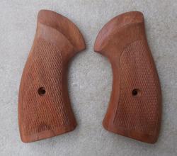 накладки ,кольт 1911,ТТ.ТТК,бульдог курс