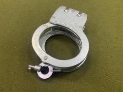 Наручники БРС-3 на жесткой сцепке