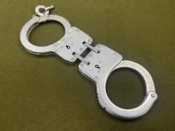 Наручники БРС-3 на жесткой сцепке