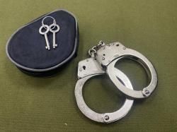 Наручники металлические серебристые