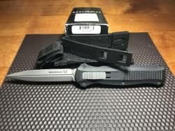 Нож Benchmade 3300