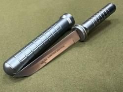 Нож Bos c алюминиевыми ножнами