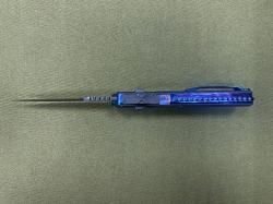 Нож фронтальный синий с узором