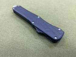 Нож кнопочный с узором на рукояти