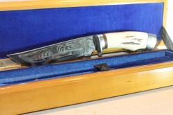 Нож охотника подарочный 