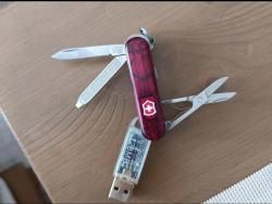 Нож Victorinox SwissMemory Classic (4.6026.ТМ1)