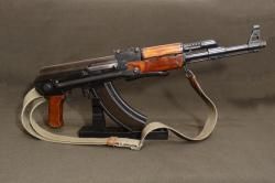 Охолощенный АКС-47 тип 2, фрезерованный, 1952 г. ВПО-925 без надписей