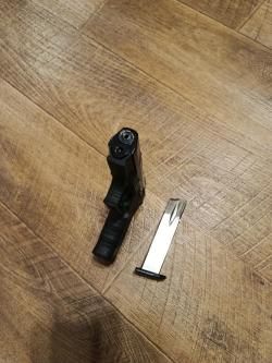 Охолощенный пистолет Baredda z 88