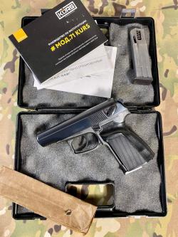 Охолощенный пистолет "Байкал 442"