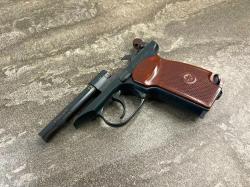 Охолощенный пистолет Макарова ПМ-СО (ТОЗ, 1953 год, прямая рамка, калибр 10х24)