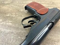 Охолощенный пистолет Макарова ПМ-СО (ТОЗ, 1953 год, прямая рамка, калибр 10х24)