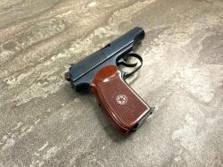 Охолощенный пистолет Макарова ПМ-СО (ТОЗ, 1953 год, прямая рамка, калибр 10х24)