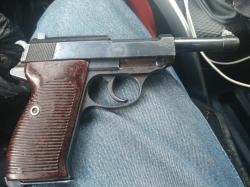 Охолощенный пистолет Вальтер Р-38