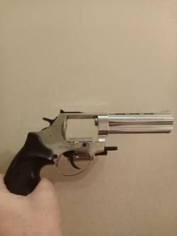 Охолощённый револьвер taurus курс
