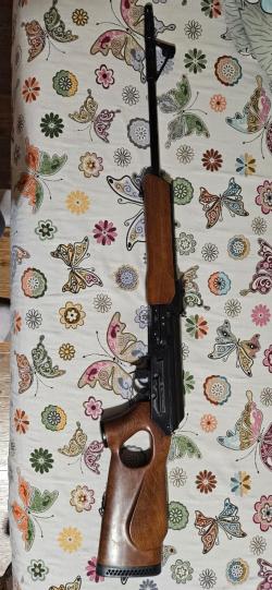 Охотничье огнестрельное оружие с нарезным стволом марки Вепрь, калибр 7,62х39 мм, №КК 6477, год выпуска: 2003 г.
